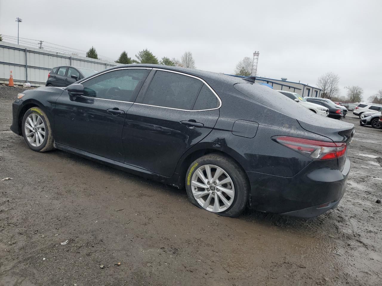 2022 TOYOTA CAMRY LE VIN:4T1C11AK2NU651660