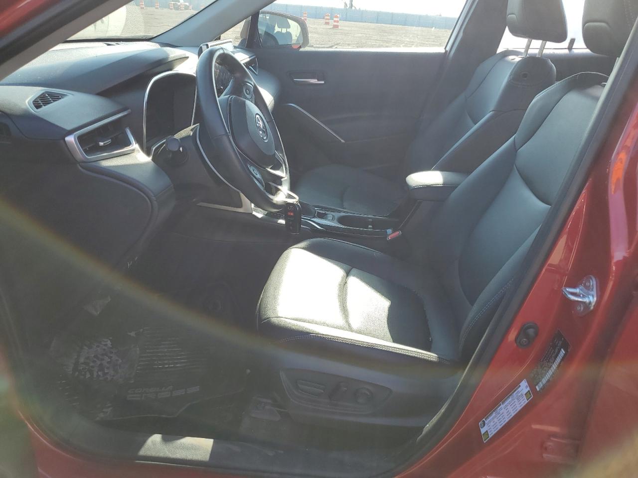 2023 TOYOTA COROLLA CROSS XLE VIN:7MUDAABG5PV051425
