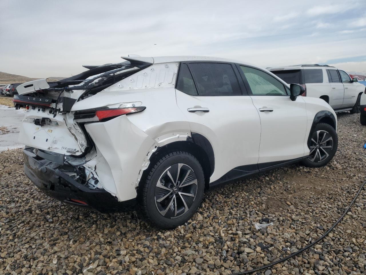 2024 LEXUS RZ 450E VIN:JTJAAAAB8RA023618