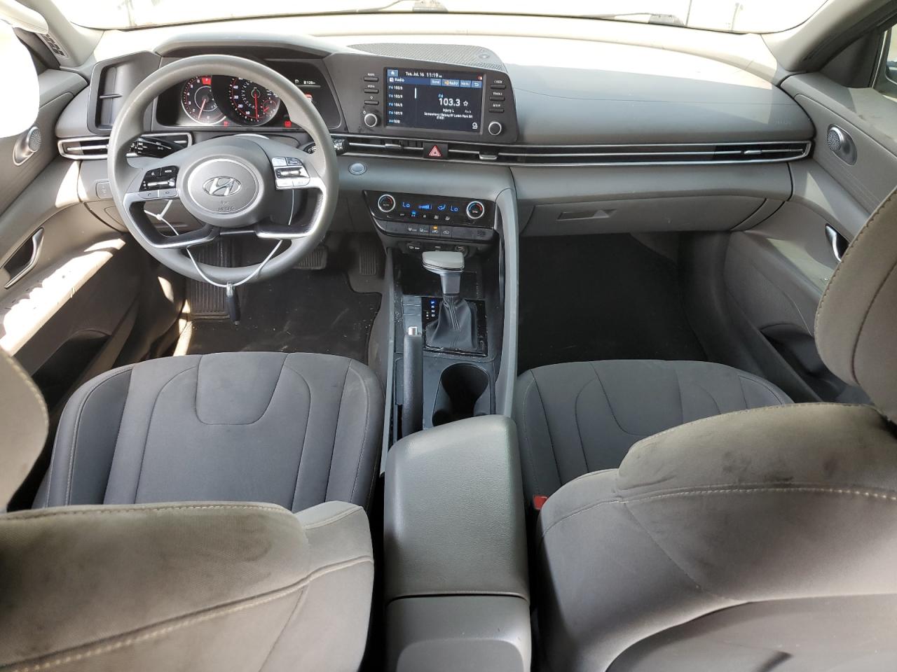 2022 HYUNDAI ELANTRA SEL VIN:5NPLM4AG7NH066074