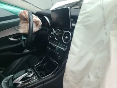 2015 Mercedes-Benz C 200 VIN: