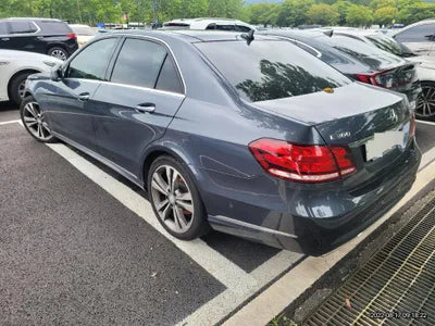 2015 Mercedes-Benz E 300 VIN: