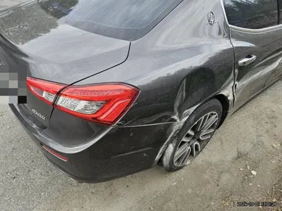 2015 maserati gibli VIN: