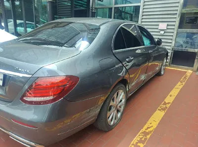 2019 Mercedes-Benz E 300 WDDZF4KB1KA559765 VIN:WDDZF4KB1KA559765