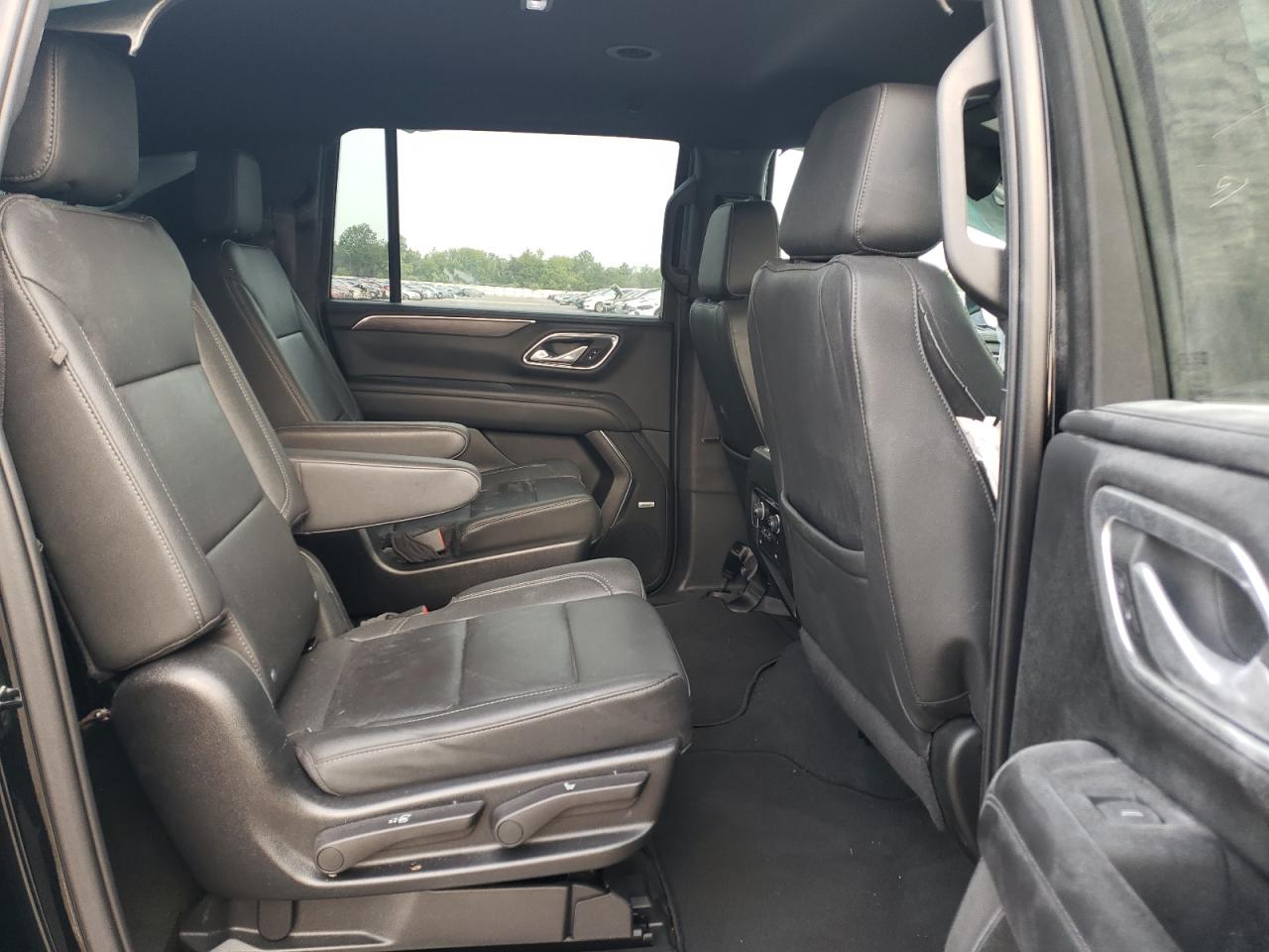 2022 CHEVROLET SUBURBAN K1500 LT VIN:1GNSKCKD0NR358486