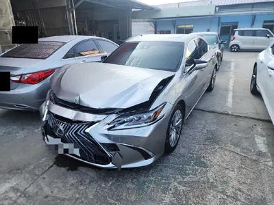 2019 Lexus ES 300 VIN: