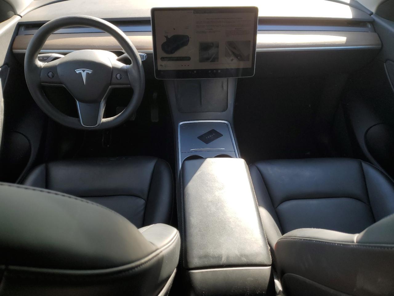 2022 TESLA MODEL Y  VIN:7SAYGDEE8NF439372