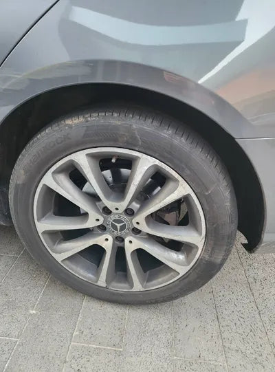 2019 Mercedes-Benz E 300 WDDZF4KB6KA528785 VIN:WDDZF4KB6KA528785