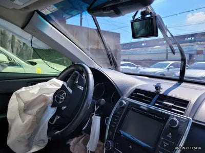 2016 Toyota Camry VIN:
