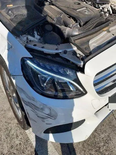 2015 Mercedes-Benz C 200 VIN: