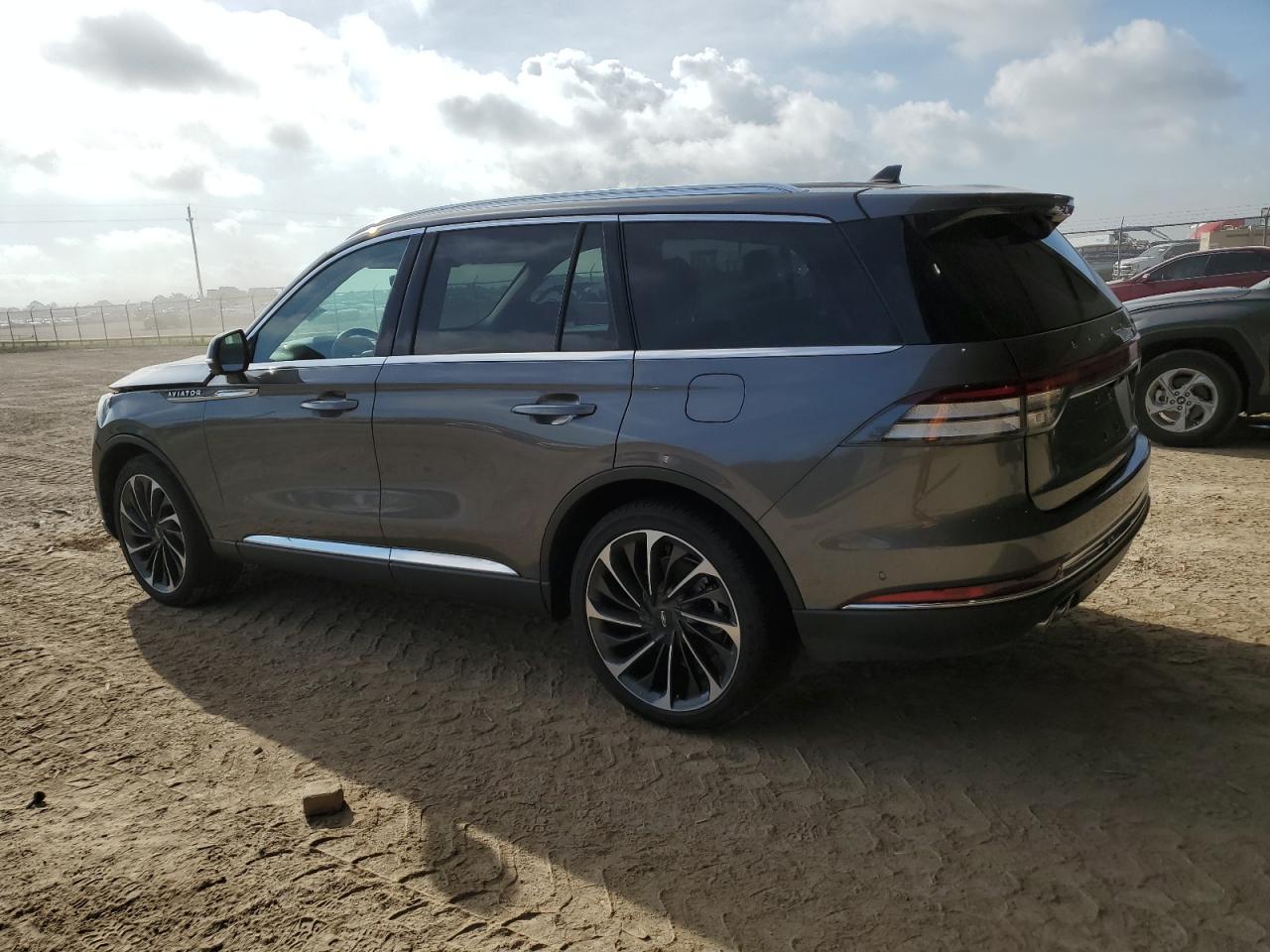 2023 LINCOLN AVIATOR RESERVE VIN:5LM5J7WC4PGL22387