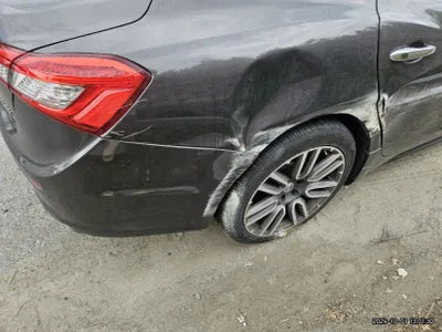 2015 maserati gibli VIN: