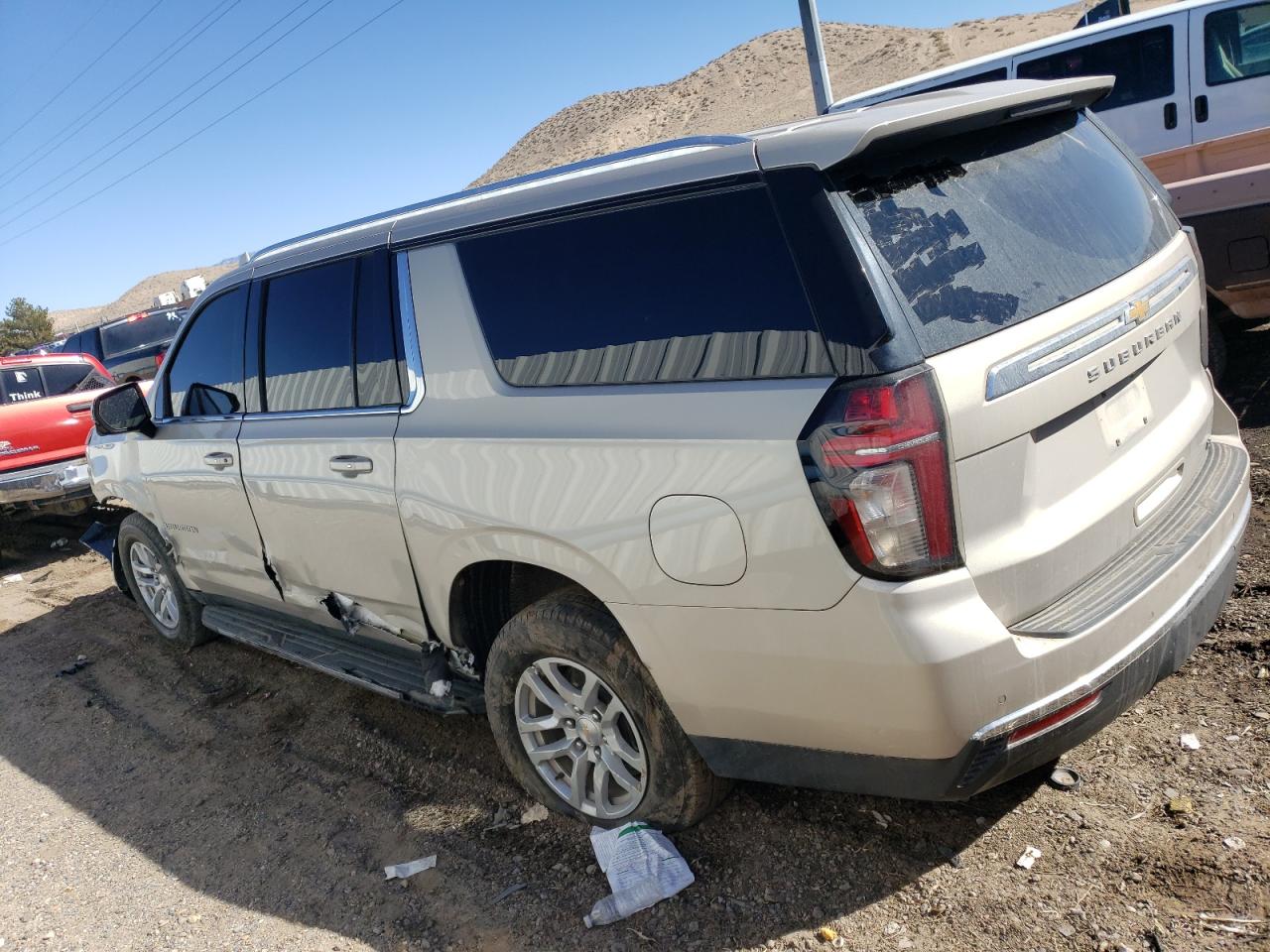 2022 CHEVROLET SUBURBAN K1500 LT VIN:1GNSKCKD8NR224311