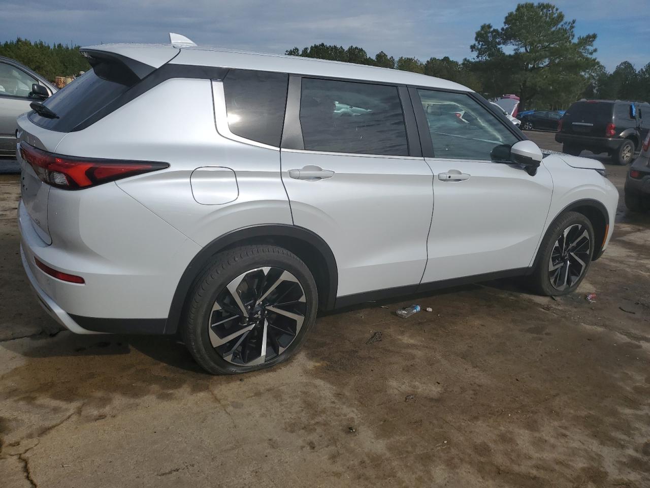 2023 MITSUBISHI OUTLANDER SE VIN:JA4J3UA87PZ053236