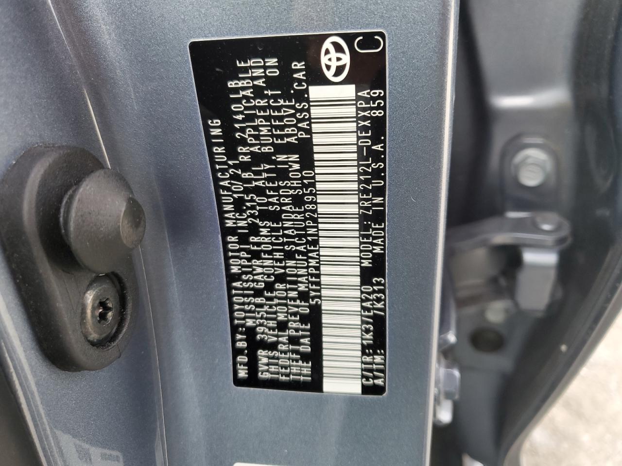 2022 TOYOTA COROLLA XLE VIN:5YFFPMAE1NP289510