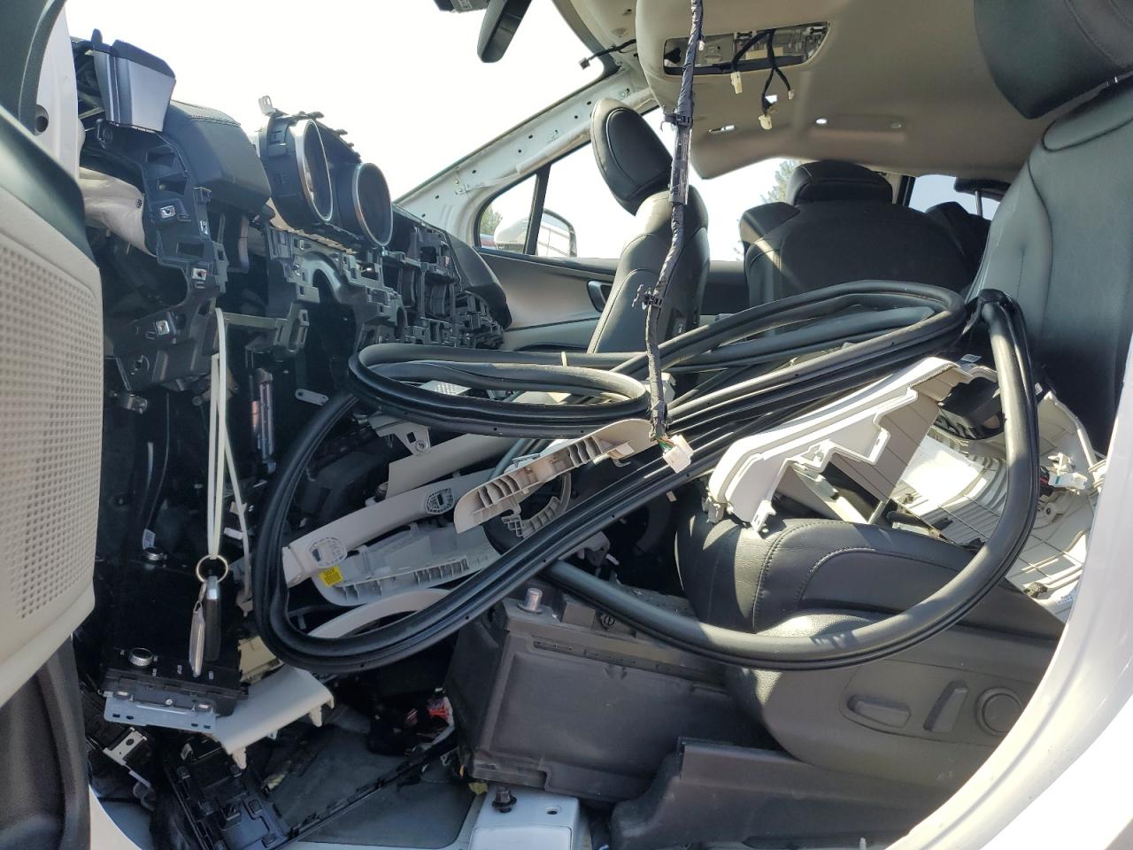 2022 KIA CARNIVAL LX VIN:KNDNB4H36N6111307