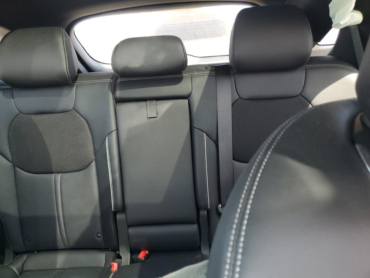 2023 GENESIS GV70 BASE VIN:KMUMADTB2PU094272