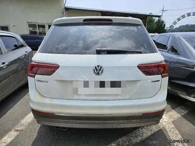 2020 Volkswagen Tiguan VIN: