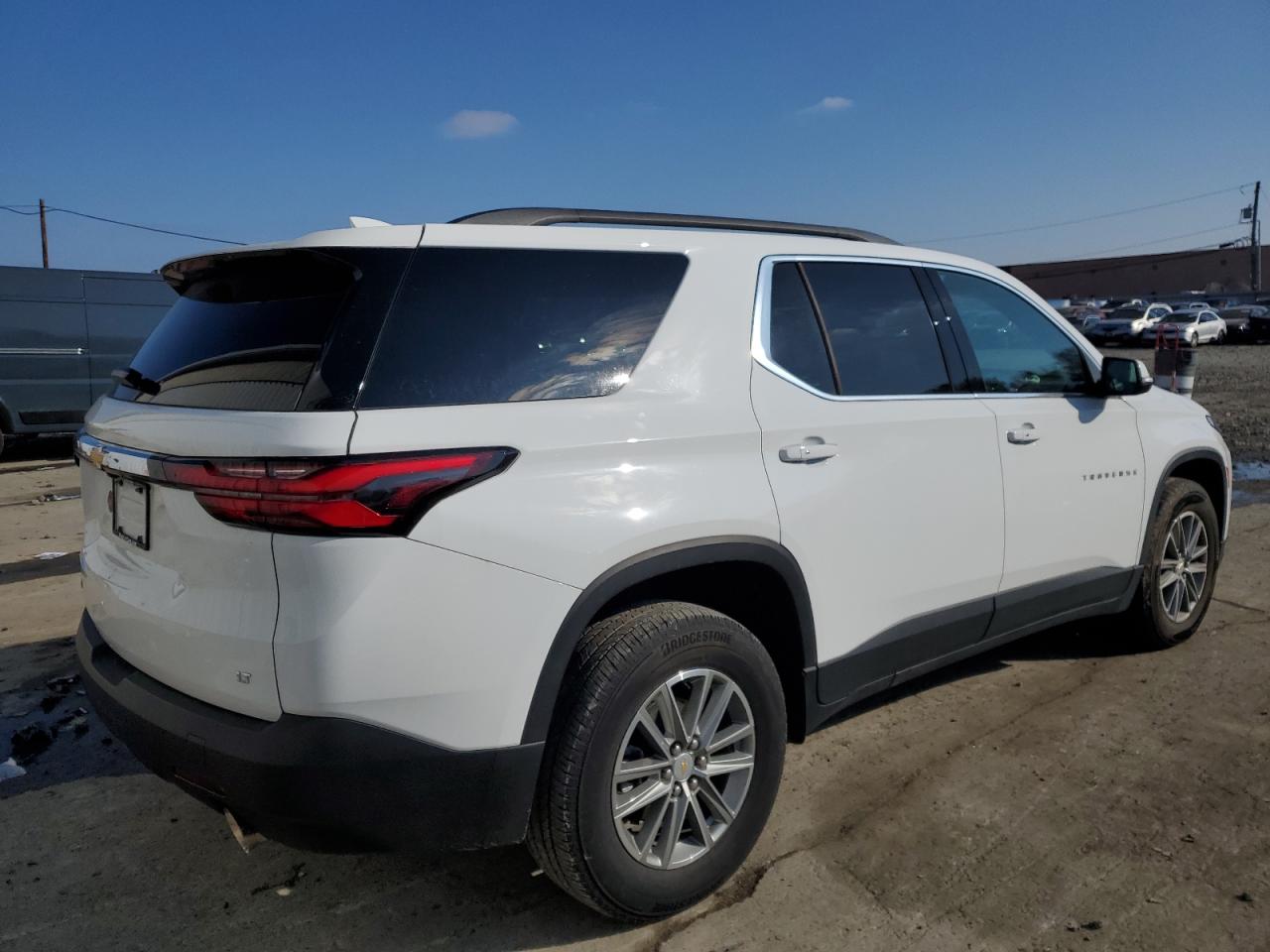 2023 CHEVROLET TRAVERSE LT VIN:1GNERGKW8PJ271308