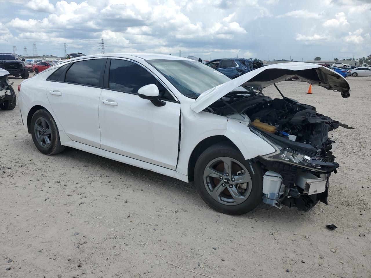 2022 KIA K5 LXS VIN:5XXG14J26NG110396