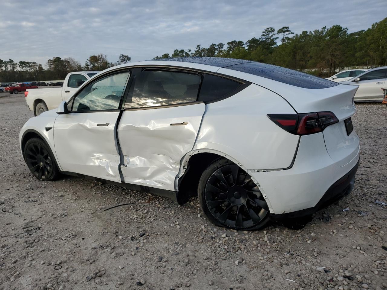 2023 TESLA MODEL Y  VIN:7SAYGDEE4PA061681