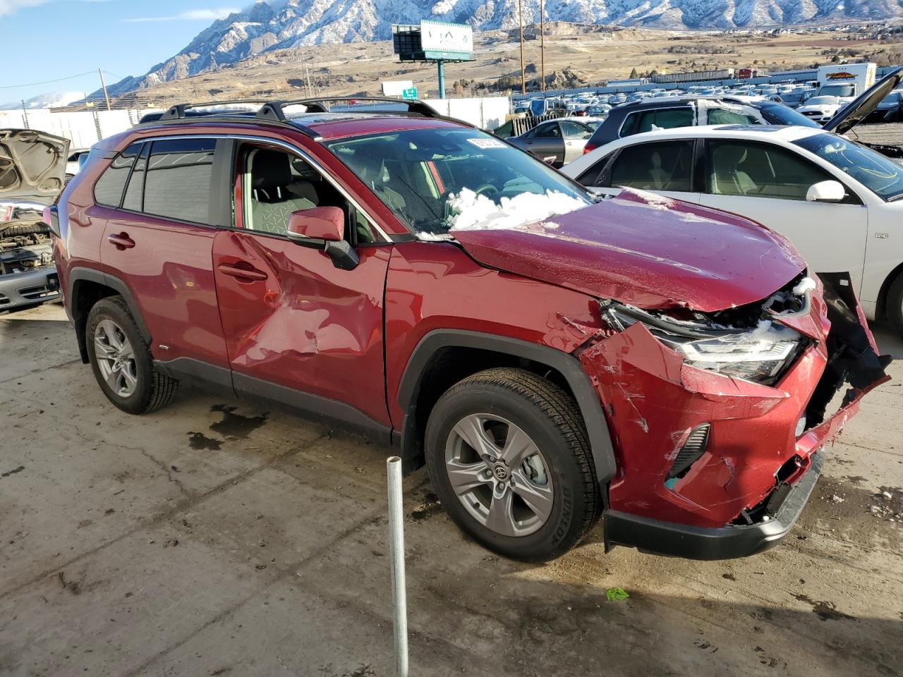 2024 TOYOTA RAV4 XLE VIN:JTMRWRFV8RD257555