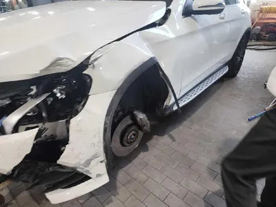 2019 Mercedes-Benz GLC 300 VIN: