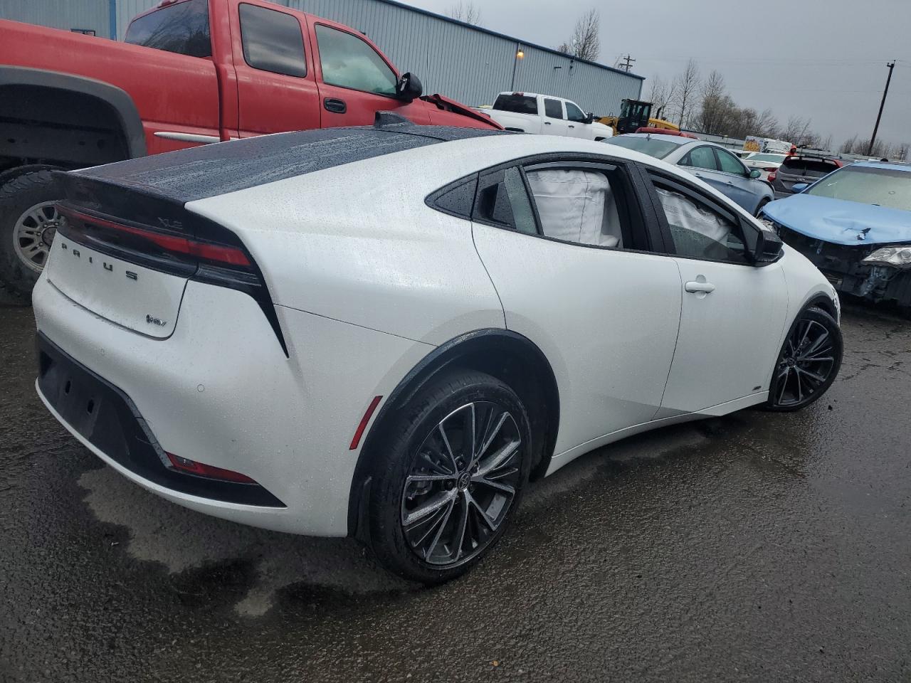 2024 TOYOTA PRIUS LE VIN:JTDADABU0R3016757