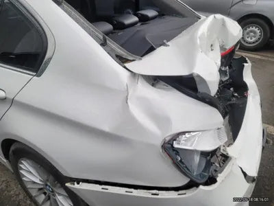 2016 BMW 320 WBA8A9102GK759828 VIN:WBA8A9102GK759828