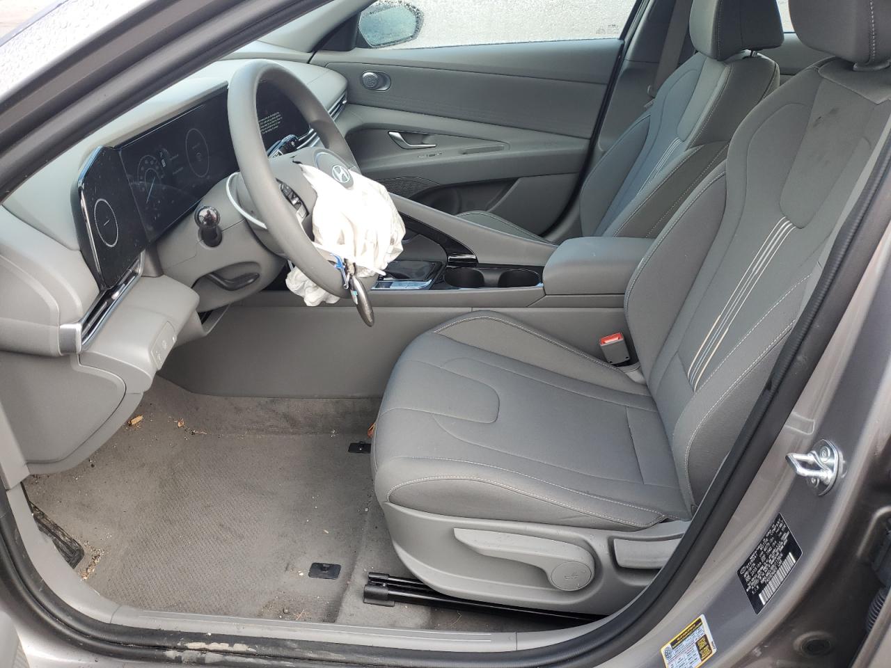 2024 HYUNDAI ELANTRA BLUE VIN:KMHLM4DJ8RU113806