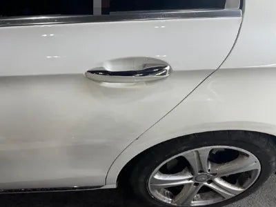 2016 Mercedes-Benz E 220 VIN: