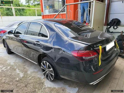 2021 Mercedes-Benz E 300 W1KZF5EB0MA947056 VIN:W1KZF5EB0MA947056