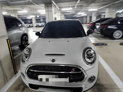 2020 MINI Cooper VIN: