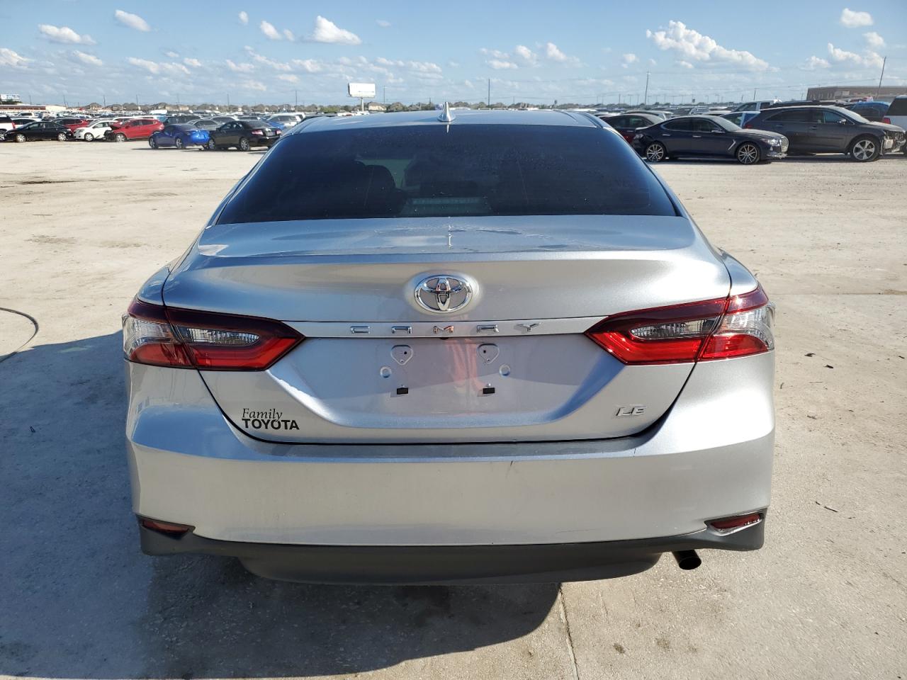 2022 TOYOTA CAMRY LE VIN:4T1C11AK9NU688916