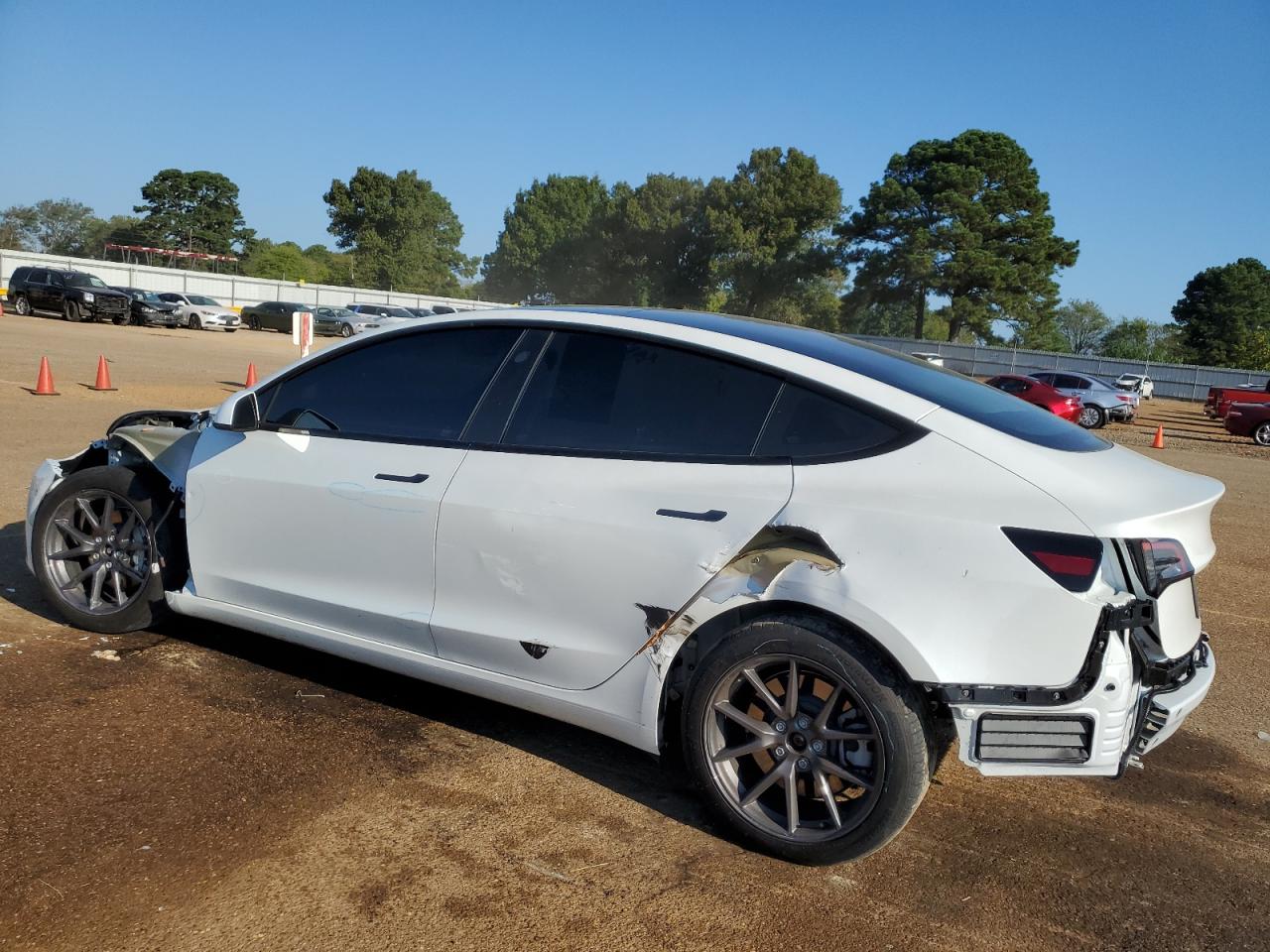 2023 TESLA MODEL 3  VIN:5YJ3E1EB5PF621339