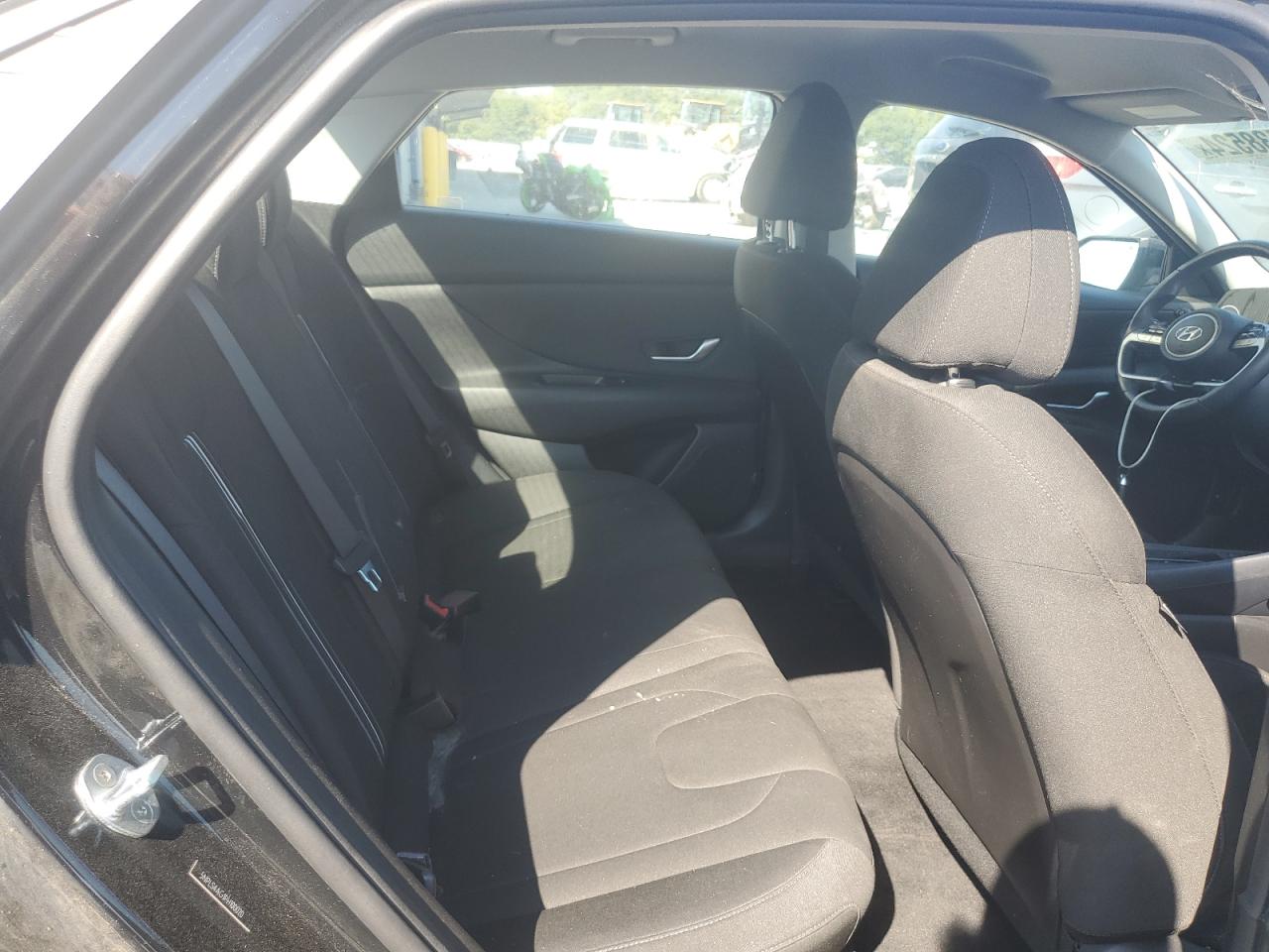 2023 HYUNDAI ELANTRA SEL VIN:5NPLS4AG1PH100020