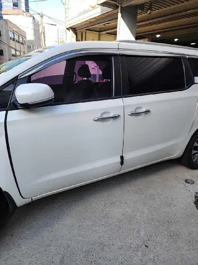 2015 Kia Carnival VIN: