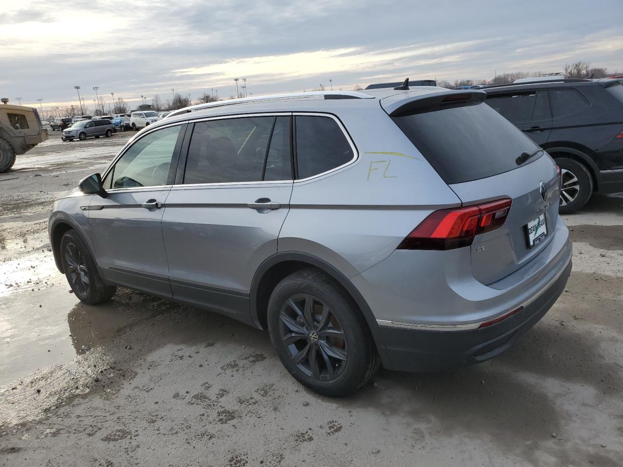 2024 VOLKSWAGEN TIGUAN SE VIN:3VVMB7AX5RM158295