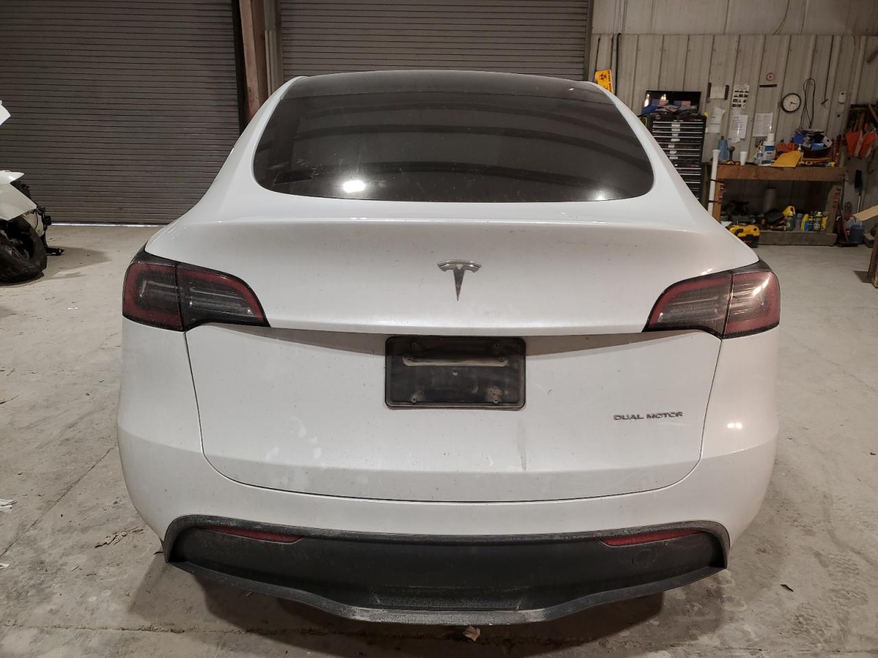 2023 TESLA MODEL Y  VIN:7SAYGDEEXPA097732
