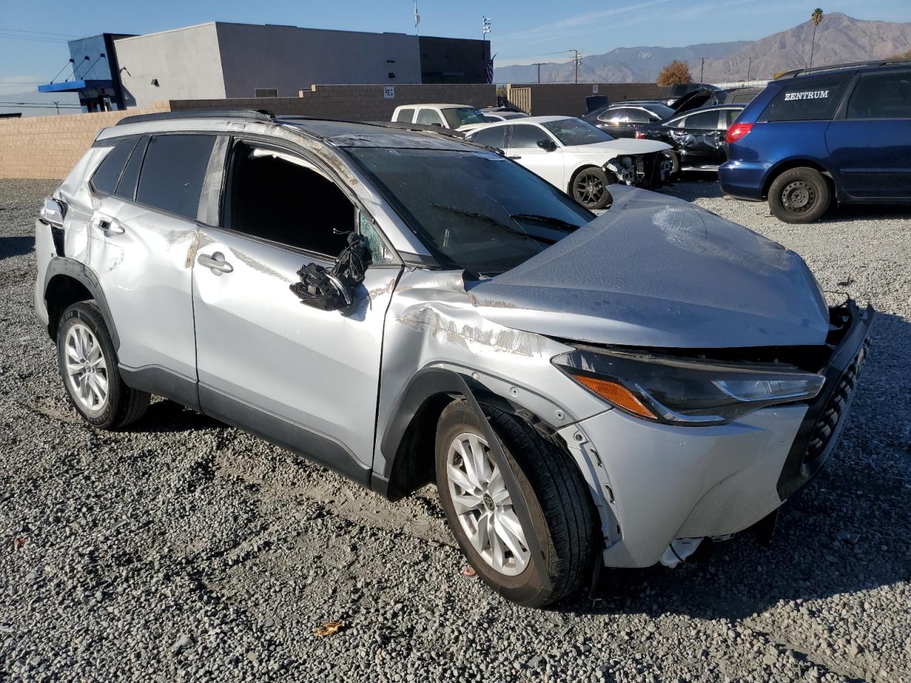 2022 TOYOTA COROLLA CROSS LE VIN:7MUBAABG9NV032350