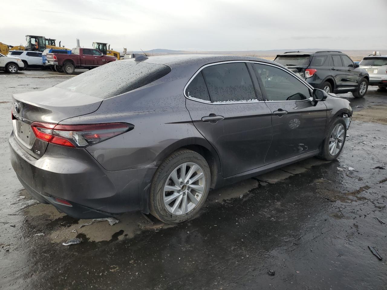 2022 TOYOTA CAMRY LE VIN:4T1C11AK1NU066455
