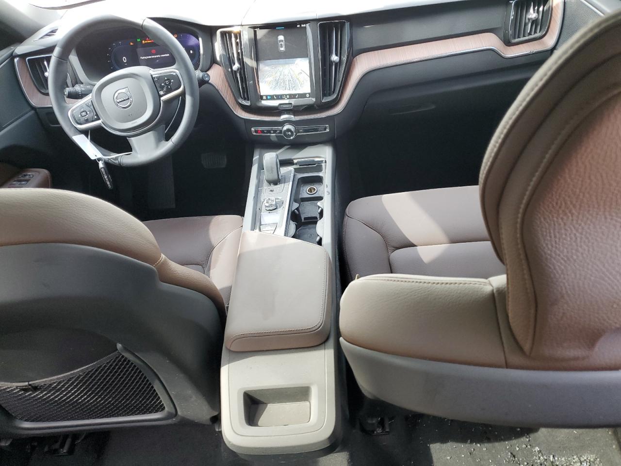 2024 VOLVO XC60 PLUS VIN:YV4L12RL6R1763101