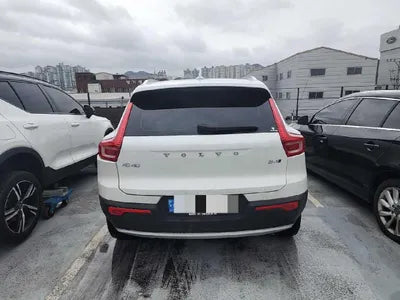 2022 Volvo XC40 VIN: