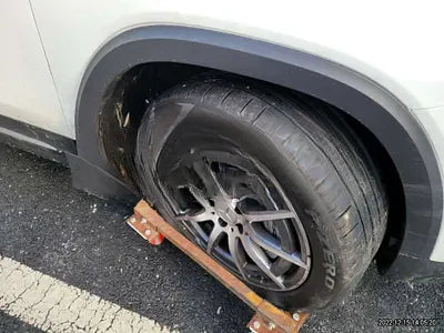 2023 BMW B3 NONE VIN: