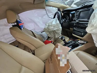 2016 Kia Carnival VIN: