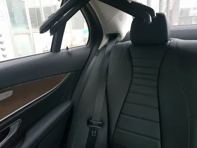 2018 Mercedes-Benz E 300 VIN: