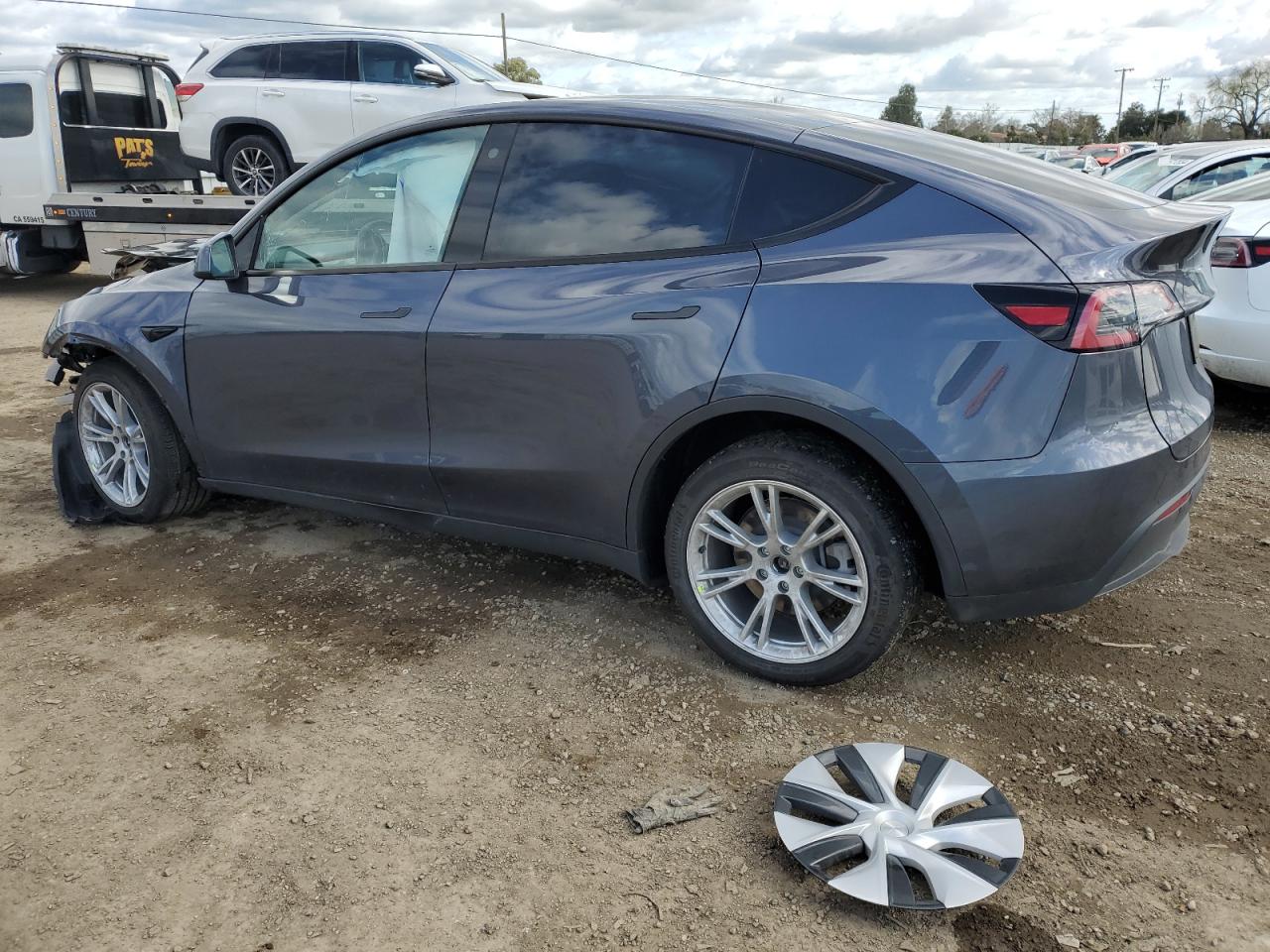 2023 TESLA MODEL Y  VIN:7SAYGDEEXPF715912