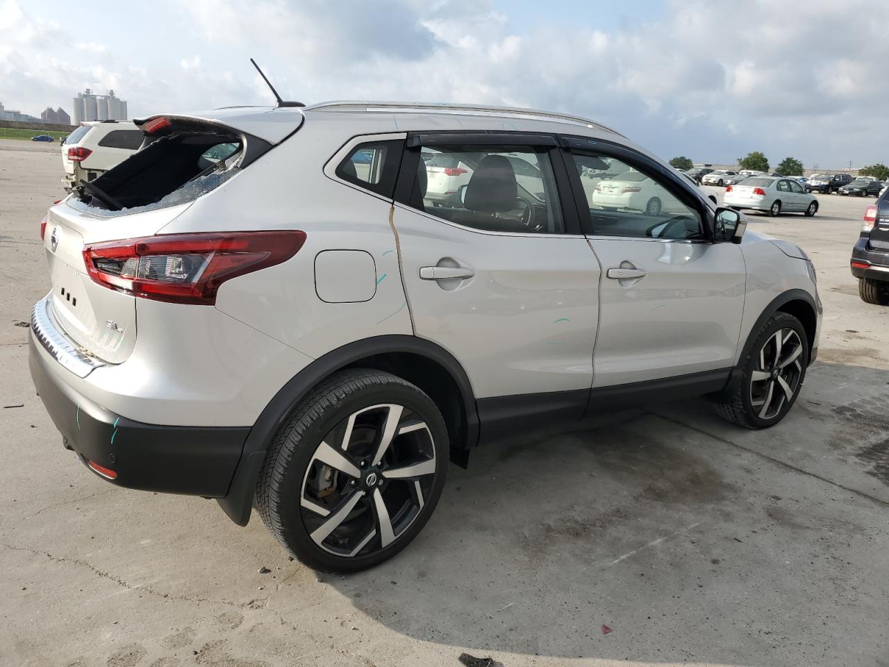 2022 NISSAN ROGUE SPORT SL VIN:JN1BJ1CV4NW581383