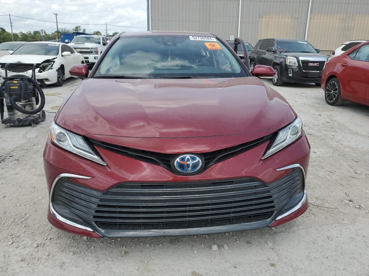 2022 TOYOTA CAMRY XLE VIN:4T1F31AK0NU570289