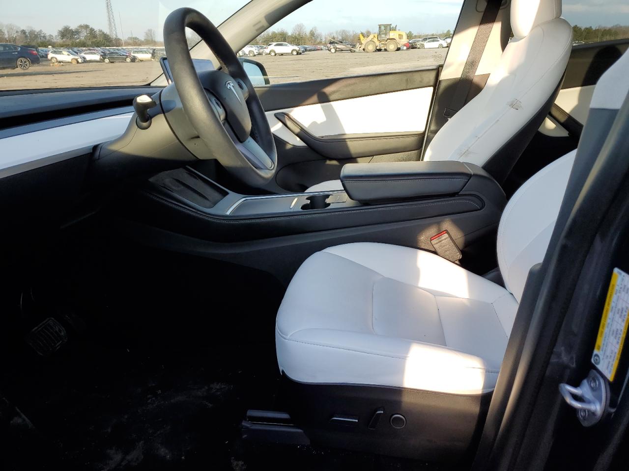 2022 TESLA MODEL Y  VIN:7SAYGDEE3NF319558